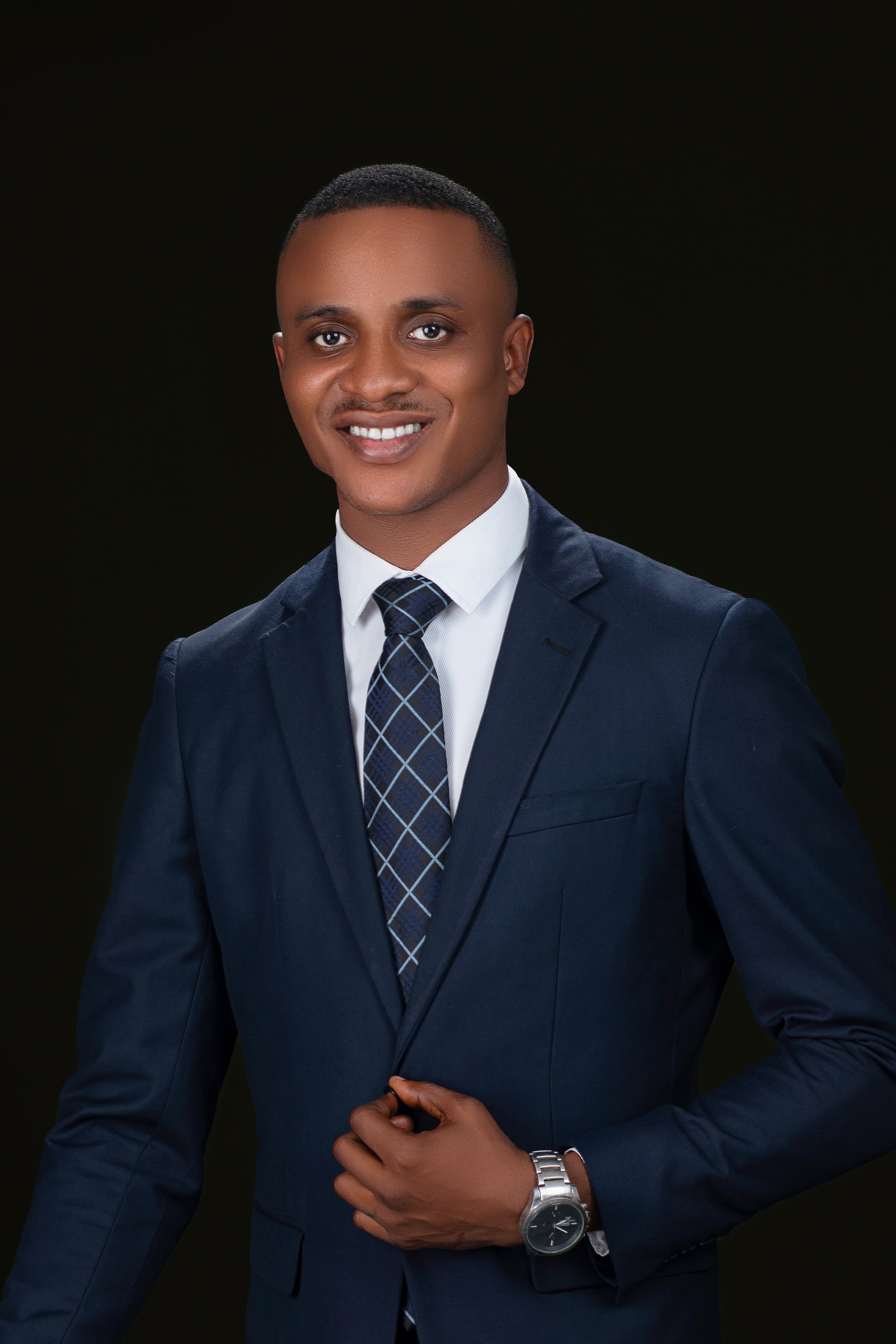 MR. OSINLOYE ADELANFE